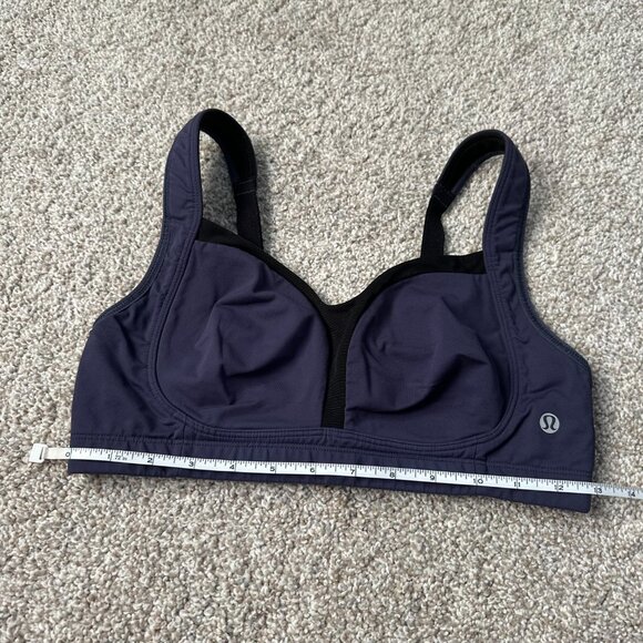 lululemon ta ta tamer sports bra 🤍 s - Picture 3 of 8